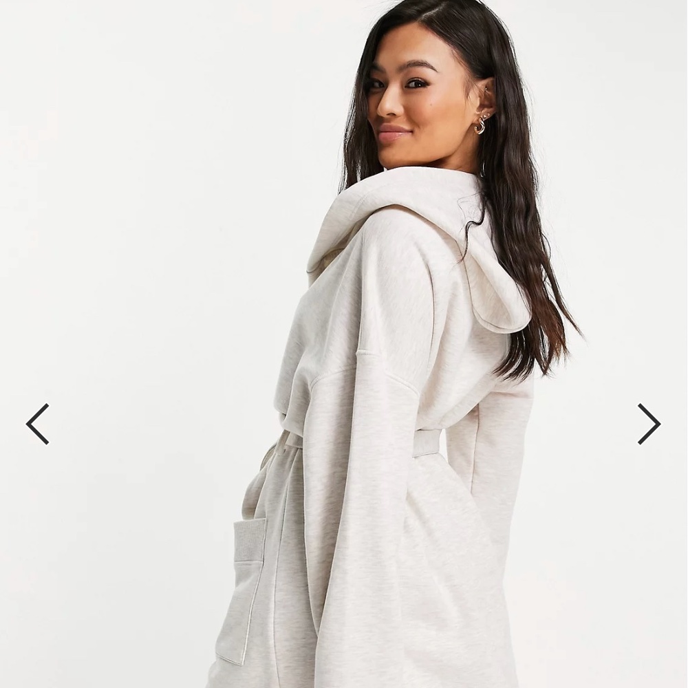 NWOT ASOS DESIGN jersey sweat mini robe in oatmeal